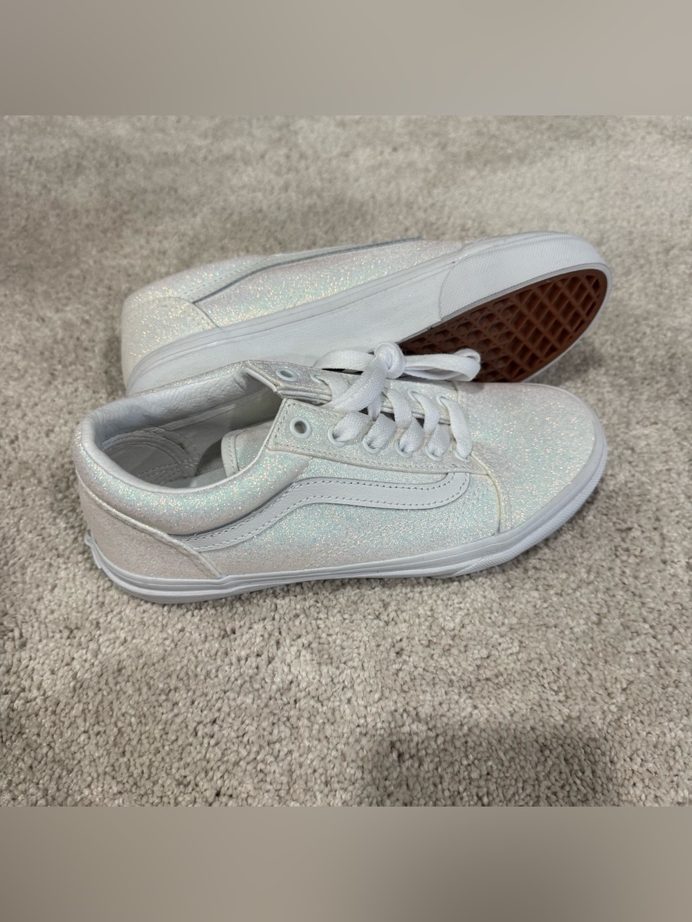 Vans Kids Girls Sparkly White Iridescent Glitter Low Top Sneakers size 3.5
